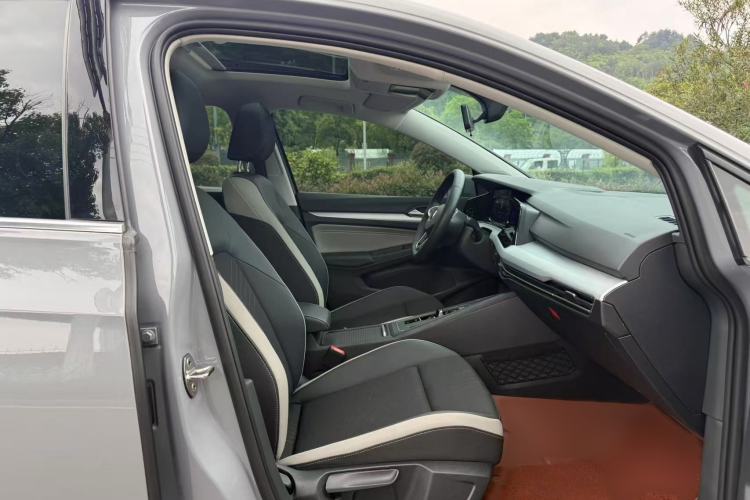 Used Volkswagen Golf 2023 280TSI DSG Pro Interior 5