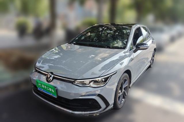 Ojetý Volkswagen Golf 2023 280TSI DSG R-Line