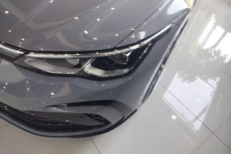 Used Volkswagen Golf 2023 Facelift 280TSI DSG R-Line Left Front Headlight