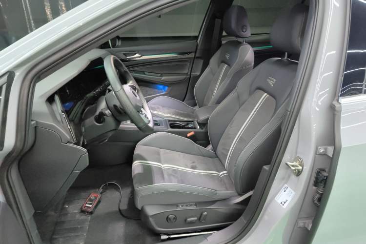 Used Volkswagen Golf 2023 Facelift 280TSI DSG R-Line Lite Left Front Seat