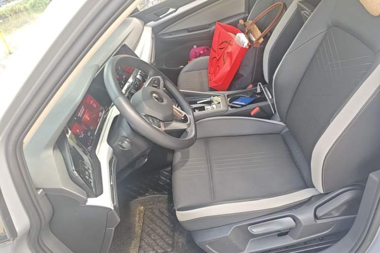 Used Volkswagen Golf 2023 Facelift 280TSI DSG Pro Left Front Seat