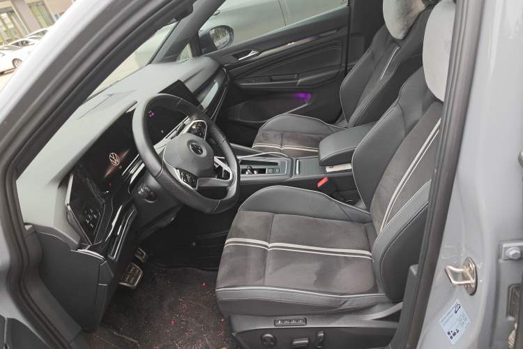 Used Volkswagen Golf 2023 280TSI DSG R-Line Lite Left Front Seat