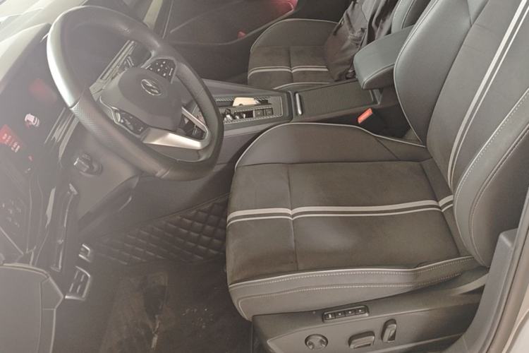 Used Volkswagen Golf 2023 280TSI DSG R-Line Lite Left Front Seat