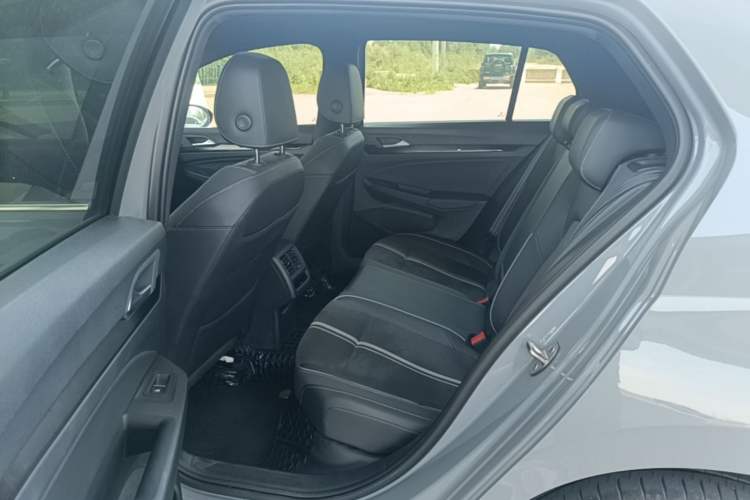 Used Volkswagen Golf 2023 Facelift 280TSI DSG R-Line Lite Left Rear Seat