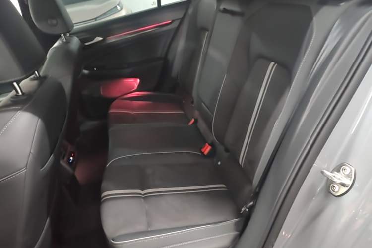 Used Volkswagen Golf 2023 Facelift 280TSI DSG R-Line Lite Left Rear Seat