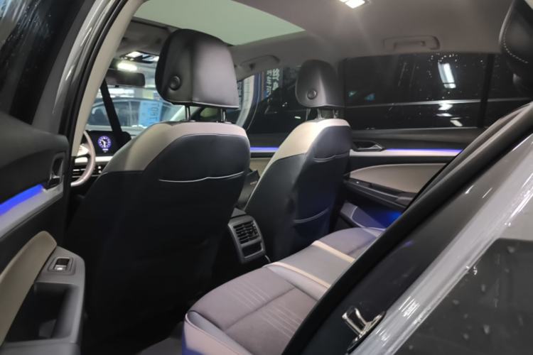 Used Volkswagen Golf 2023 Facelift 280TSI DSG Pro Left Rear Seat