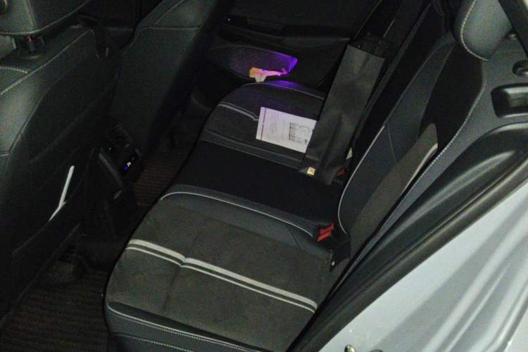 Used Volkswagen Golf 2023 Facelift 280TSI DSG R-Line Lite Left Rear Seat