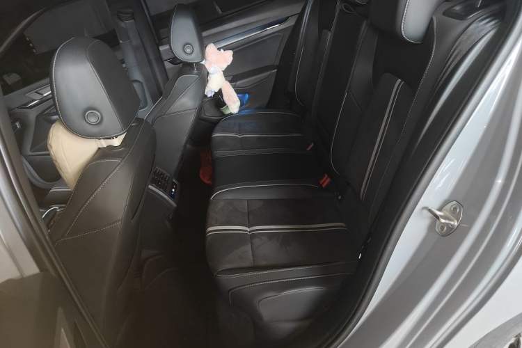 Used Volkswagen Golf 2023 280TSI DSG R-Line Lite Left Rear Seat