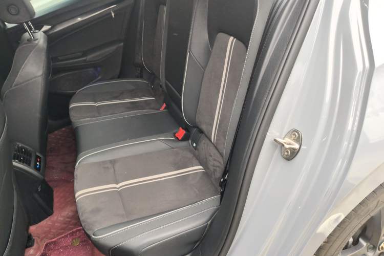 Used Volkswagen Golf 2023 280TSI DSG R-Line Lite Left Rear Seat