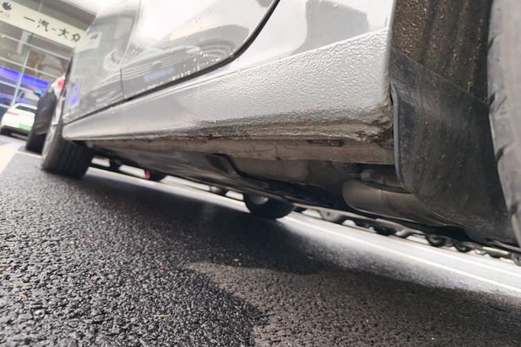 Used Volkswagen Golf 2023 Facelift 280TSI DSG Pro Left Side Sill