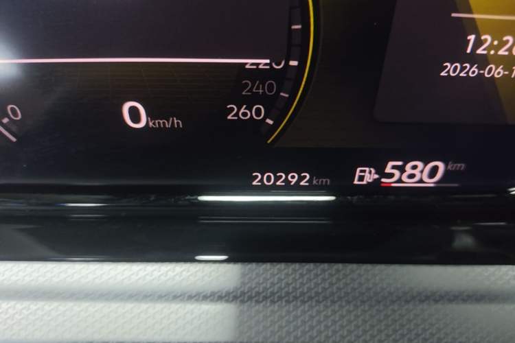 Used Volkswagen Golf 2023 Facelift 280TSI DSG Pro Odometer Close Up