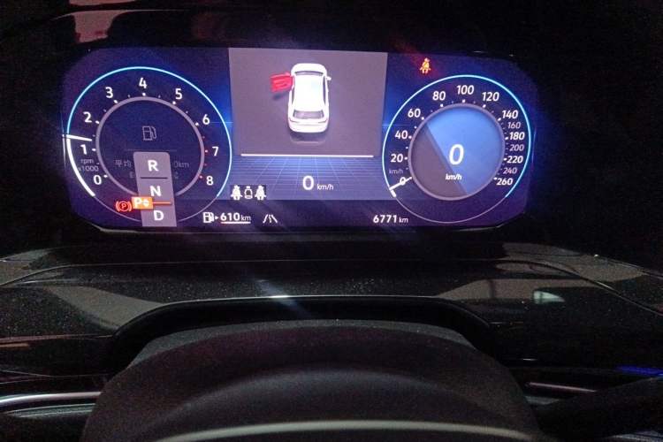 Used Volkswagen Golf 2023 280TSI DSG R-Line Odometer Close Up