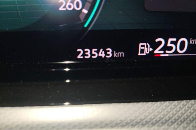 Used Volkswagen Golf 2023 280TSI DSG Pro Odometer Close Up
