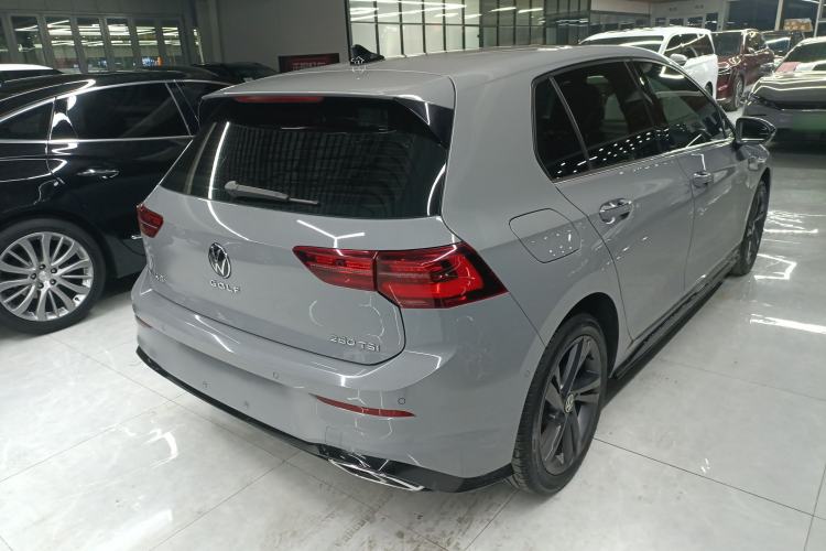 Used Volkswagen Golf 2023 Facelift 280TSI DSG R-Line Rear Right 45 Deg