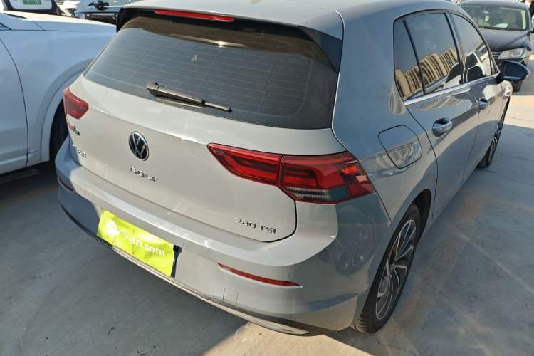 Used Volkswagen Golf 2023 280TSI DSG Pro Rear Right 45 Deg