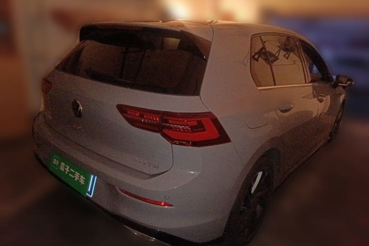 Used Volkswagen Golf 2023 280TSI DSG R-Line Rear Right 45 Deg
