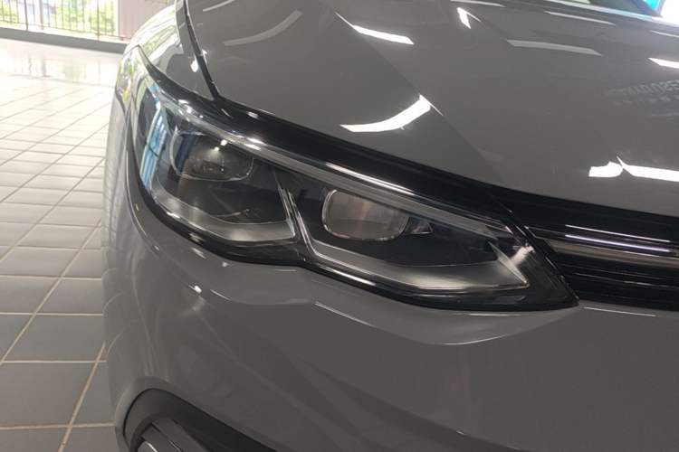 Used Volkswagen Golf 2023 Facelift 280TSI DSG Pro Right Front Headlight