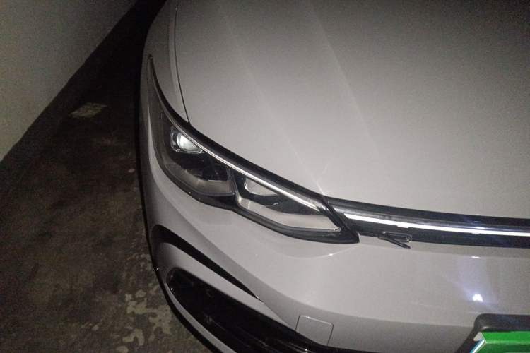 Used Volkswagen Golf 2023 280TSI DSG R-Line Right Front Headlight