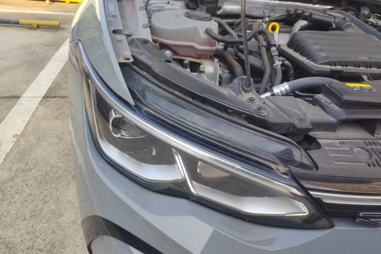 Used Volkswagen Golf 2023 Facelift 280TSI DSG R-Line Lite Right Front Headlight