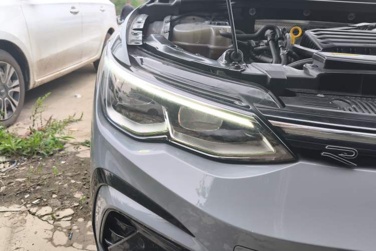 Used Volkswagen Golf 2023 280TSI DSG R-Line Lite Right Front Headlight
