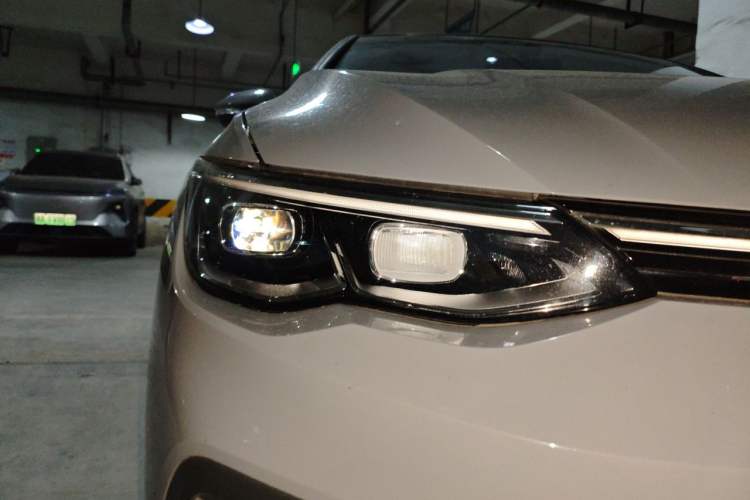 Used Volkswagen Golf 2023 Facelift 280TSI DSG Pro Right Front Headlight
