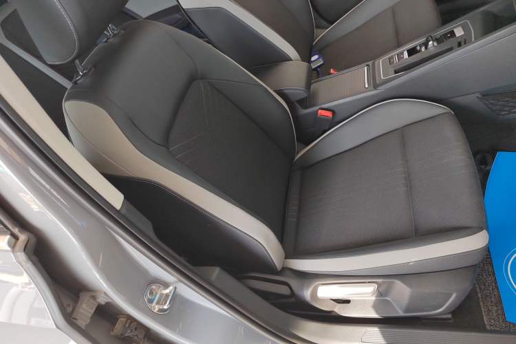 Used Volkswagen Golf 2023 Facelift 280TSI DSG Pro Right Front Seat