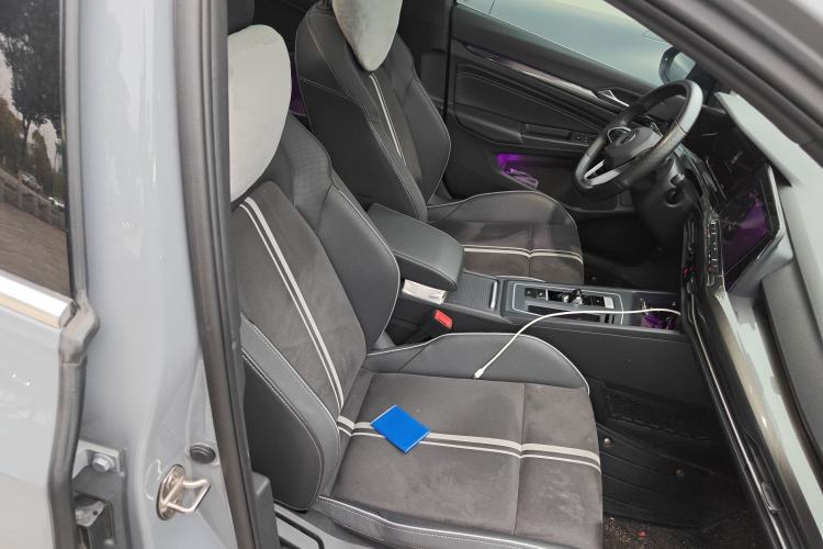 Used Volkswagen Golf 2023 280TSI DSG R-Line Lite Right Front Seat