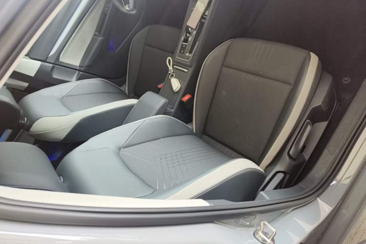 Used Volkswagen Golf 2023 Facelift 280TSI DSG Pro Right Front Seat