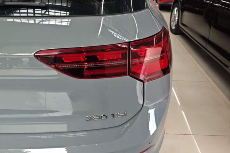 Used Volkswagen Golf 2023 Facelift 280TSI DSG R-Line Lite Right Rear Taillight