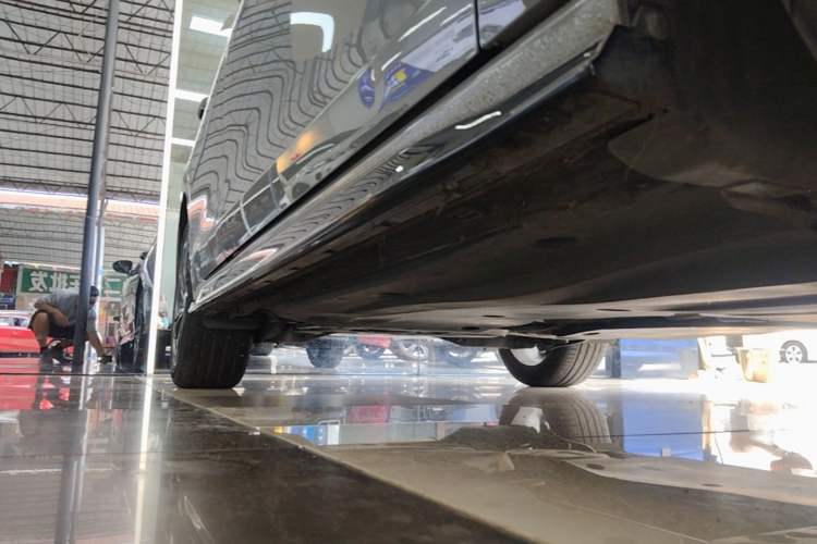 Used Volkswagen Golf 2023 Facelift 280TSI DSG R-Line Right Side Sill