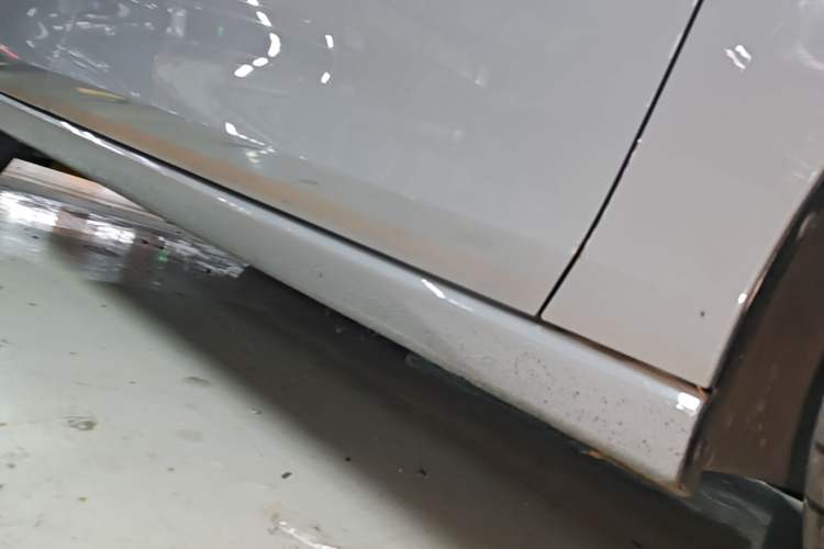 Used Volkswagen Golf 2023 Facelift 280TSI DSG Pro Right Side Sill