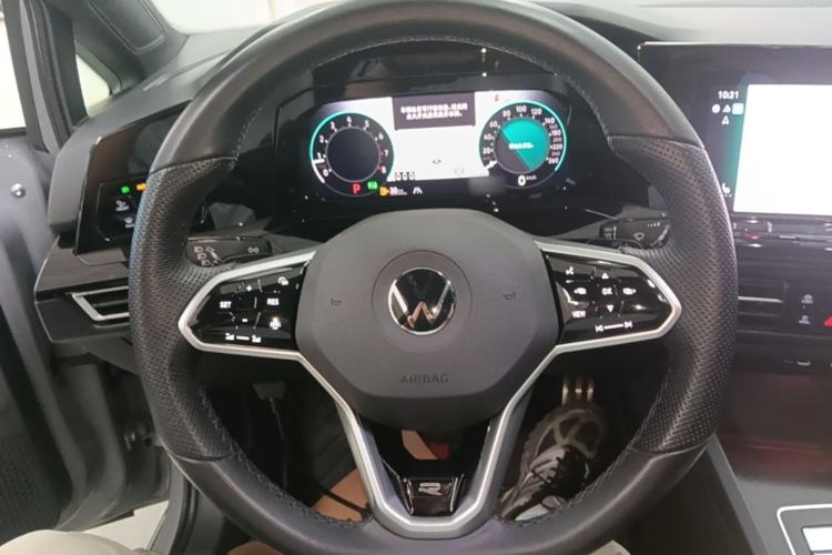 Used Volkswagen Golf 2023 Facelift 280TSI DSG R-Line Lite Steering Wheel