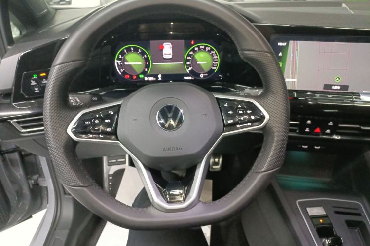 Used Volkswagen Golf 2023 Facelift 280TSI DSG R-Line Steering Wheel