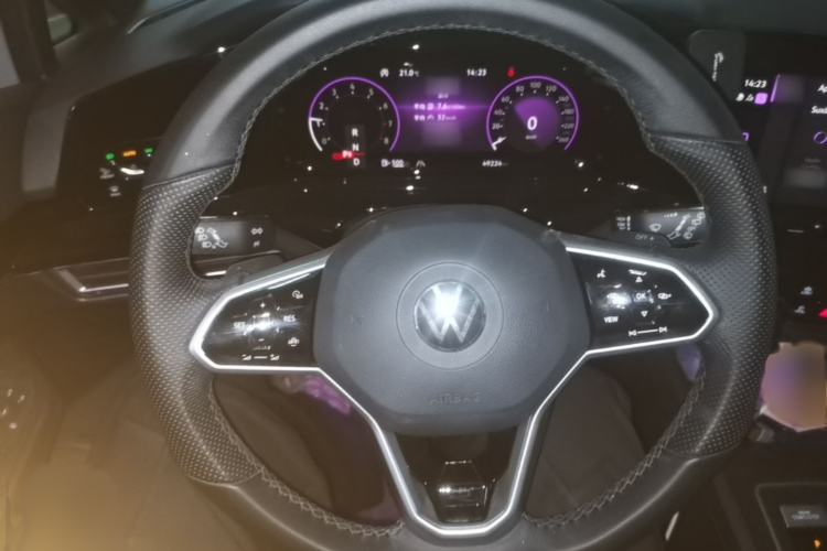 Used Volkswagen Golf 2023 280TSI DSG R-Line Lite Steering Wheel