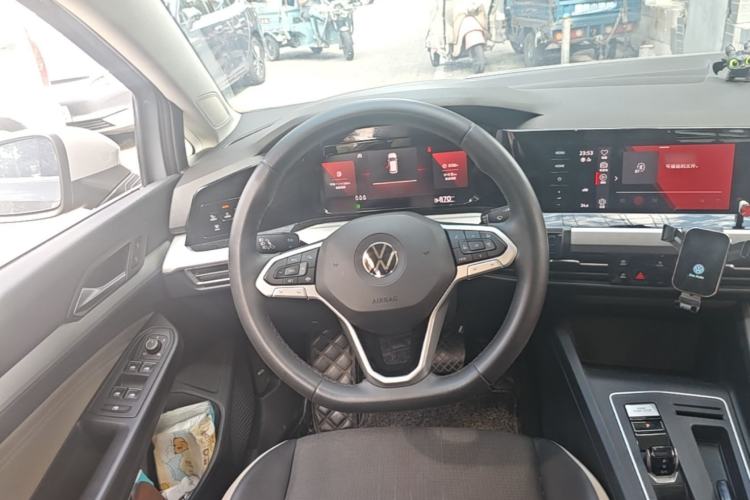Used Volkswagen Golf 2023 Facelift 280TSI DSG Pro Steering Wheel