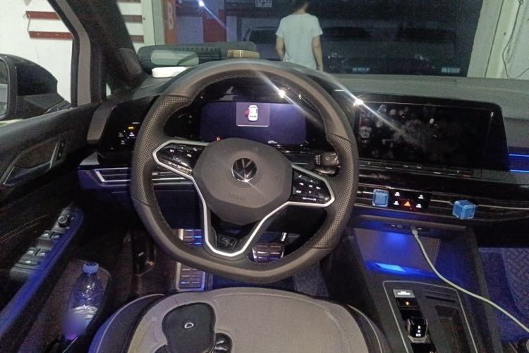 Used Volkswagen Golf 2023 280TSI DSG R-Line Steering Wheel