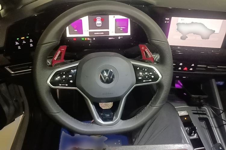 Used Volkswagen Golf 2023 Facelift 280TSI DSG R-Line Steering Wheel