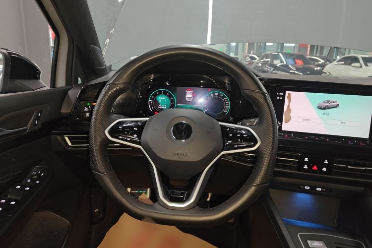 Used Volkswagen Golf 2023 Facelift 280TSI DSG R-Line Lite Steering Wheel