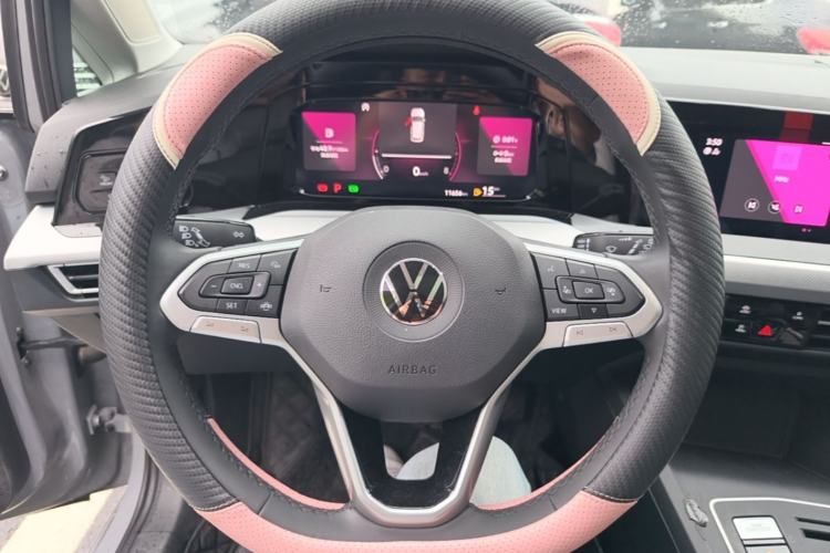 Used Volkswagen Golf 2023 Facelift 280TSI DSG Pro Steering Wheel