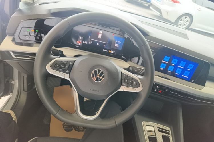 Used Volkswagen Golf 2023 Facelift 280TSI DSG Pro Steering Wheel