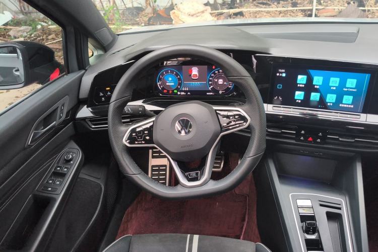 Used Volkswagen Golf 2023 280TSI DSG R-Line Lite Steering Wheel