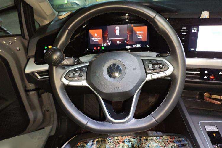 Used Volkswagen Golf 2023 Facelift 280TSI DSG Pro Steering Wheel