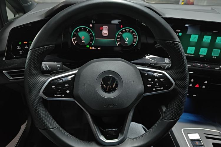 Used Volkswagen Golf 2023 Facelift 280TSI DSG R-Line Lite Steering Wheel