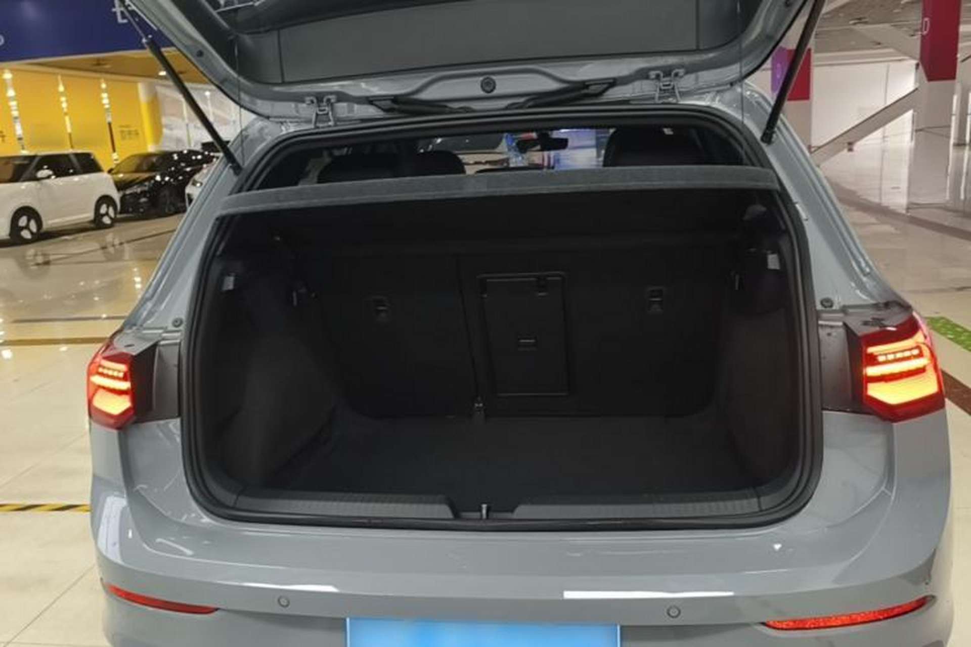 Used Volkswagen Golf 2023 Facelift 280TSI DSG R-Line Lite Trunk