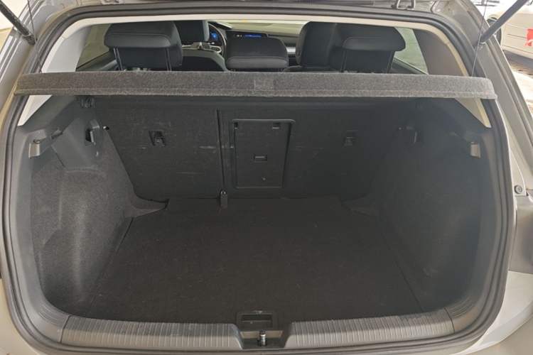 Used Volkswagen Golf 2023 280TSI DSG Pro Trunk
