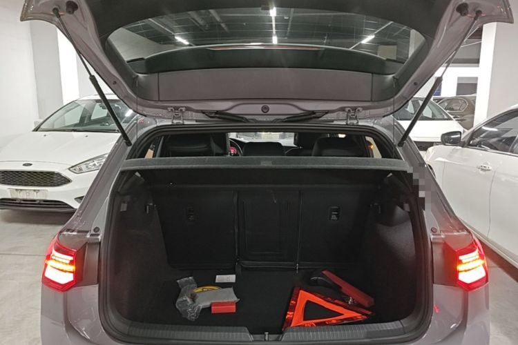 Used Volkswagen Golf 2023 280TSI DSG R-Line Lite Trunk