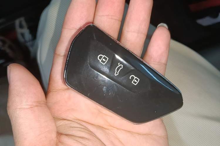Used Volkswagen Golf 2023 Facelift 280TSI DSG R-Line Lite Vehicle Key