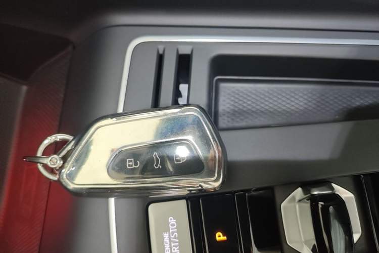 Used Volkswagen Golf 2023 280TSI DSG R-Line Lite Vehicle Key
