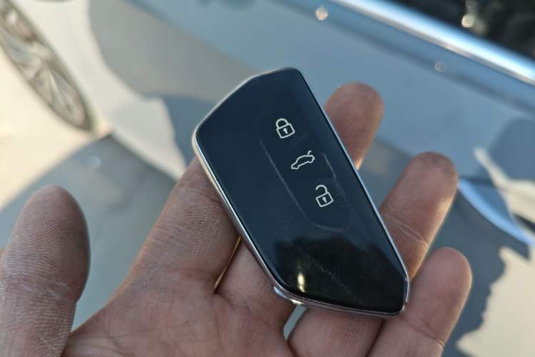 Used Volkswagen Golf 2023 280TSI DSG Pro Vehicle Key