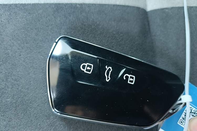 Used Volkswagen Golf 2023 Facelift 280TSI DSG R-Line Lite Vehicle Key